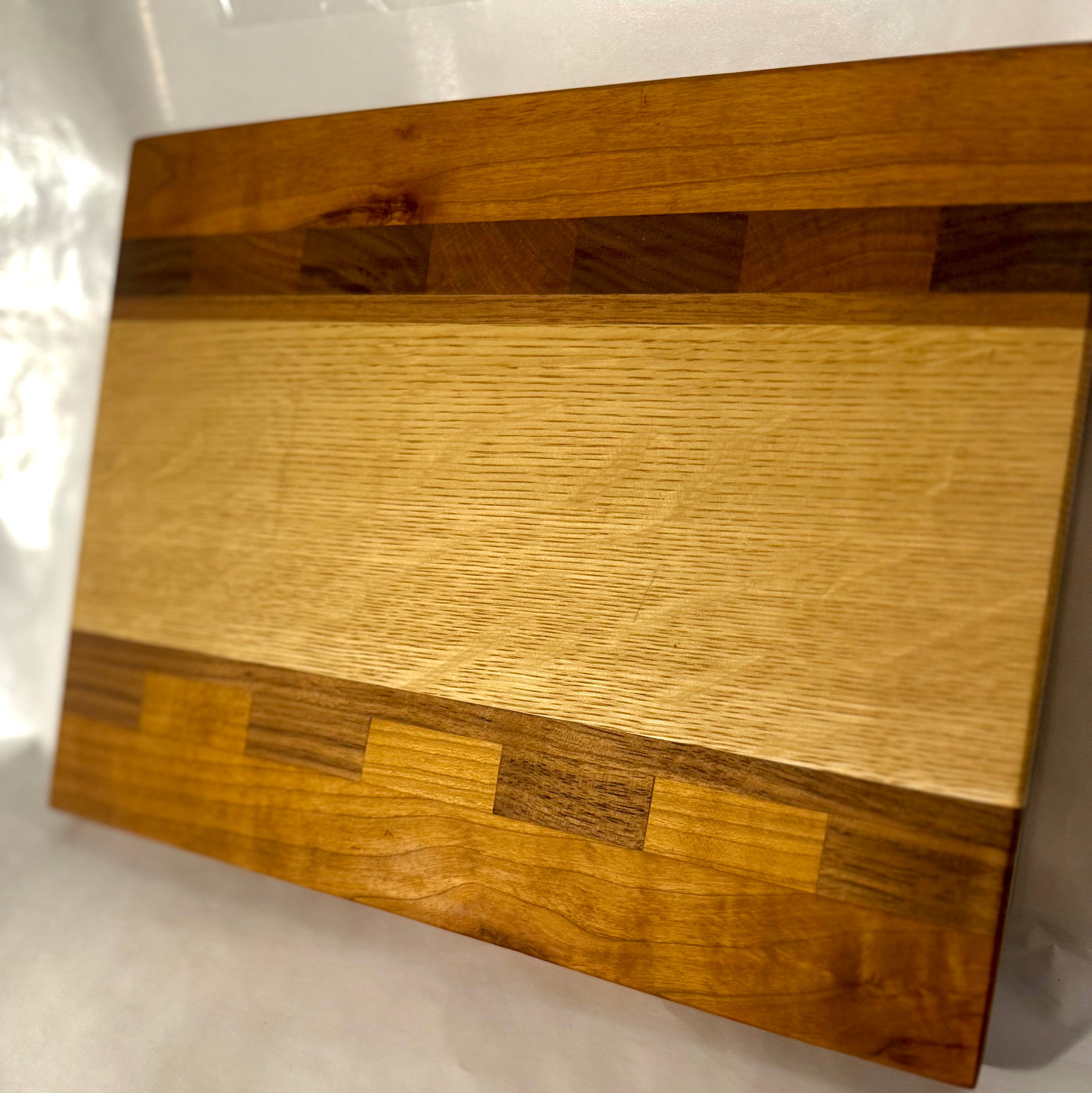 Grand Oak cutting board