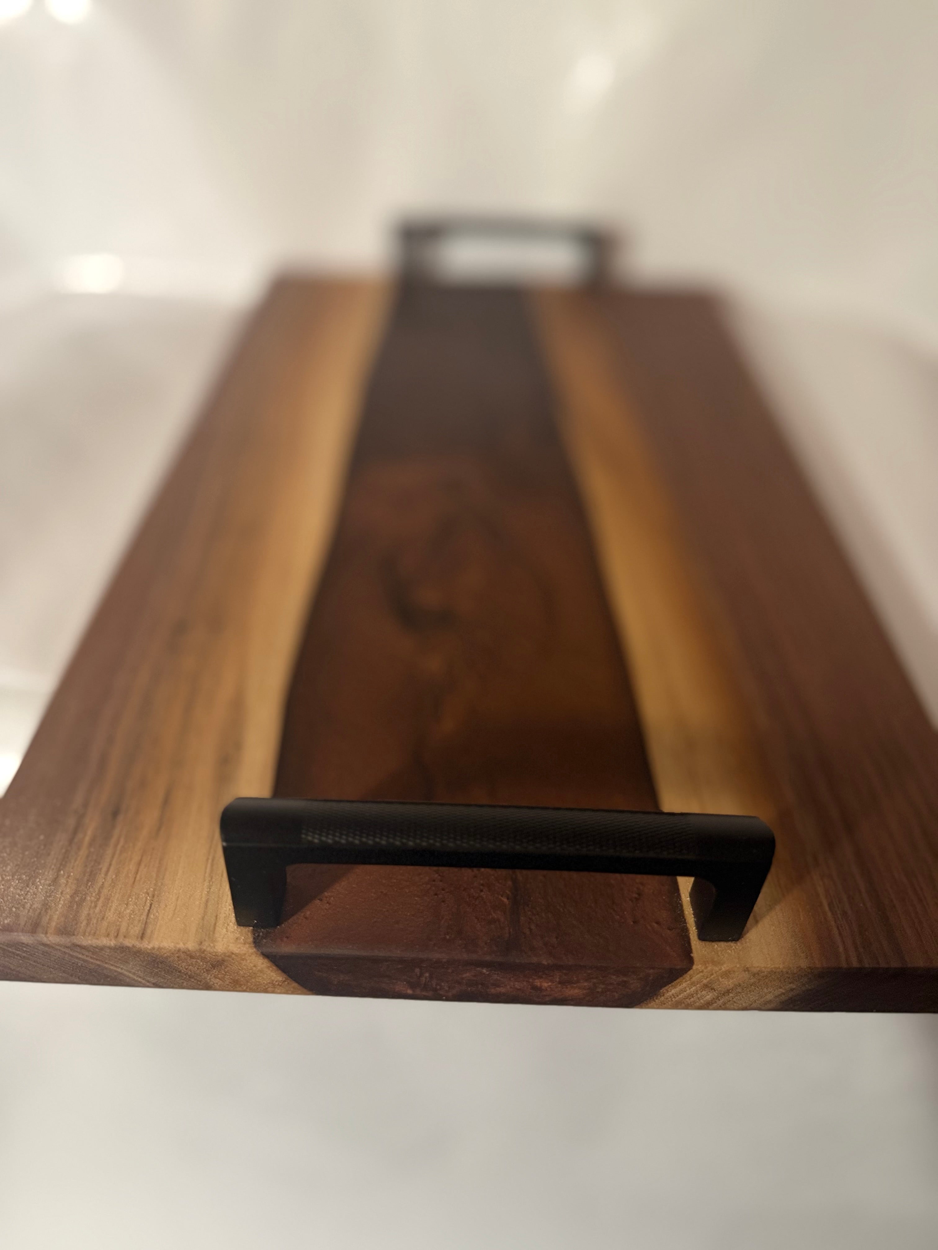 Serving tray
